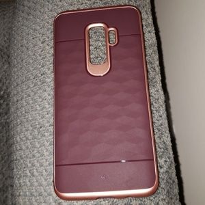 NEW Samsung galaxy 9 plus case! Burgundy & gold!